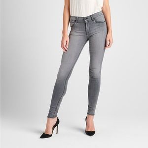 HUDSON Nico Mid-Rise Super Skinny Jean *BRAND NEW WITH TAGS*